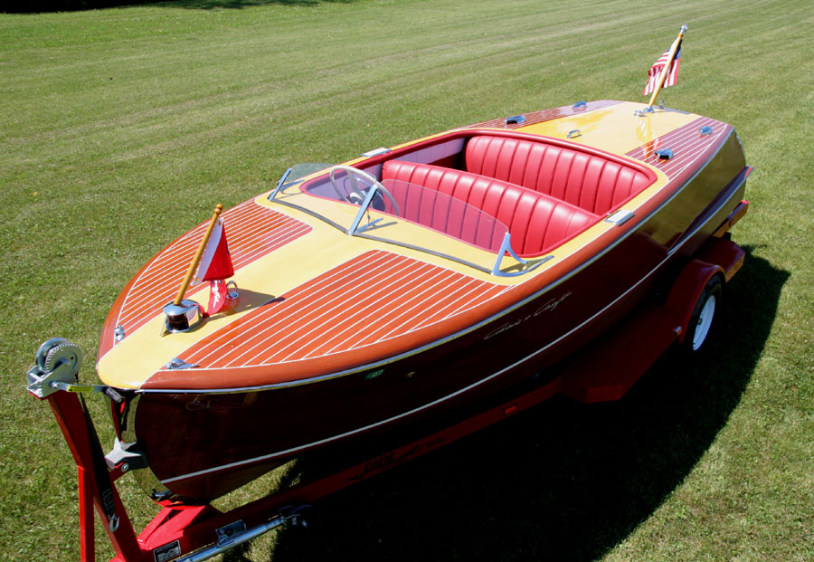 1952 18 ft Chris Craft Riviera