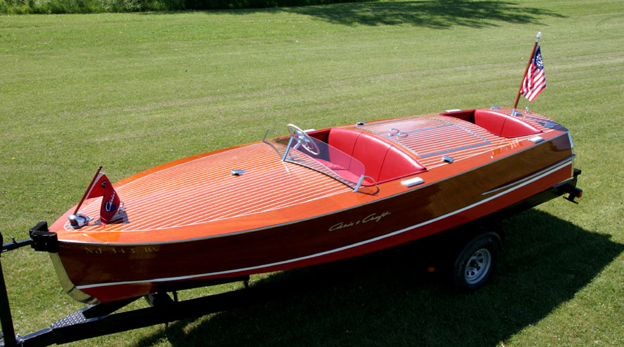 Chris Craft 1953 19 foot Racing Runabout