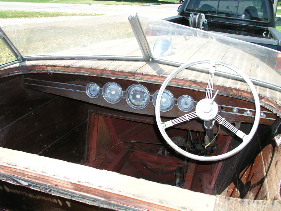 19' Barrel Back dash board