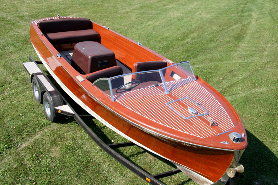 1954 22 ft Chris Craft Sportsman